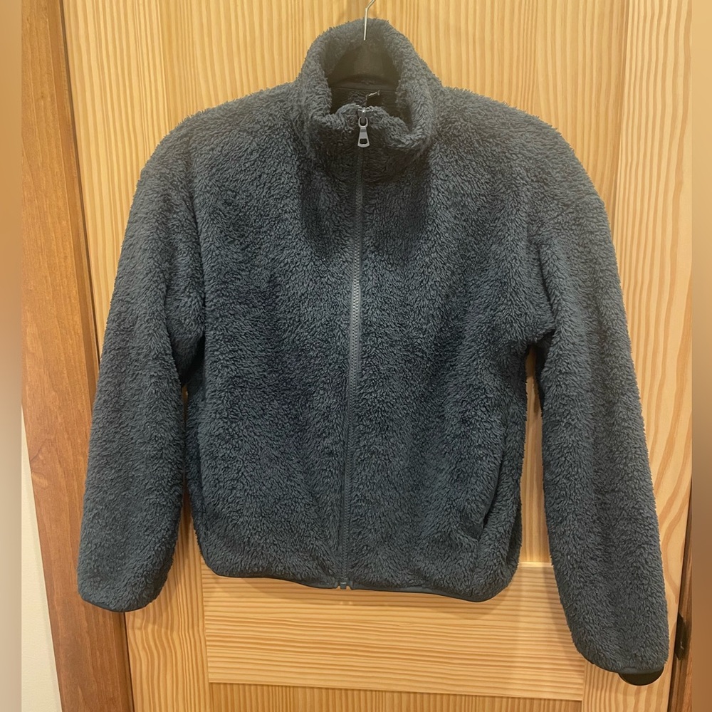 UNIQLO women Jacket
Size XSGood conditionUNIQLO